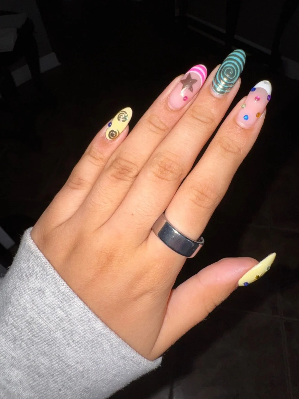 Oura Ring 4- Silver Size 8